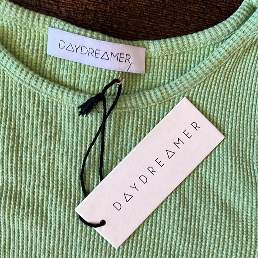 NWT $80 Daydreamer Long Sleeve Cold Shoulder Crop Top In Green Meadow Mineral - Picture 3 of 8